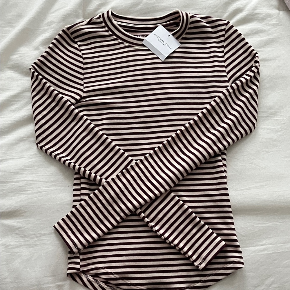 American Eagle long sleeve